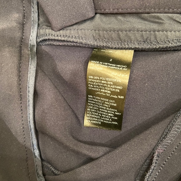 WHBM Navy stretchy cropped dress pants - Picture 8 of 8